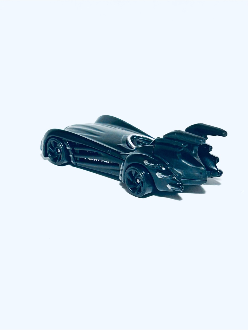 2023 Mattel Hot Wheels Batman & Robin Batmobile - Picture 6 of 10